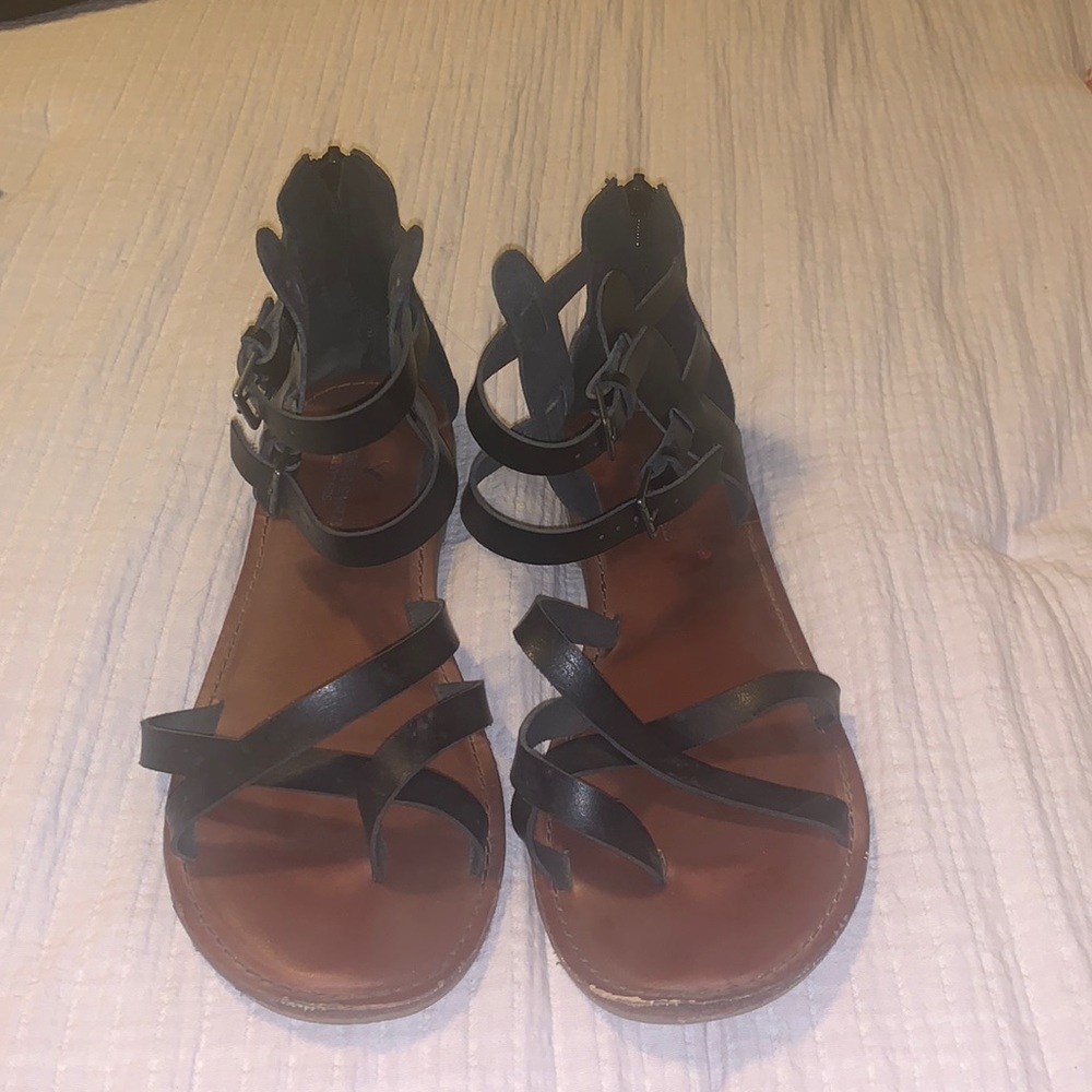 American Eagle Sandals
